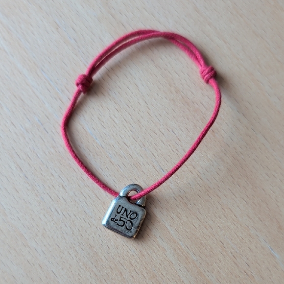 UNO de 50 Pink Cord Bracelet with Silver Padlock - Picture 1 of 2